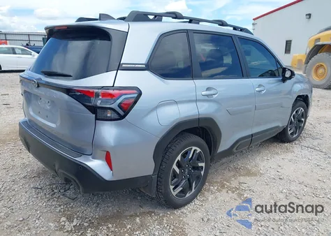 2025 Subaru Forester Limited z USA, uszkodzony, nr VIN JF2SLDRC0SH456431